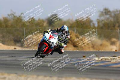 media/Jan-14-2024-SoCal Trackdays (Sun) [[2e55ec21a6]]/Turn 2 (1025am)/